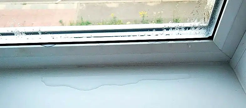 Протечки окон во время дождя